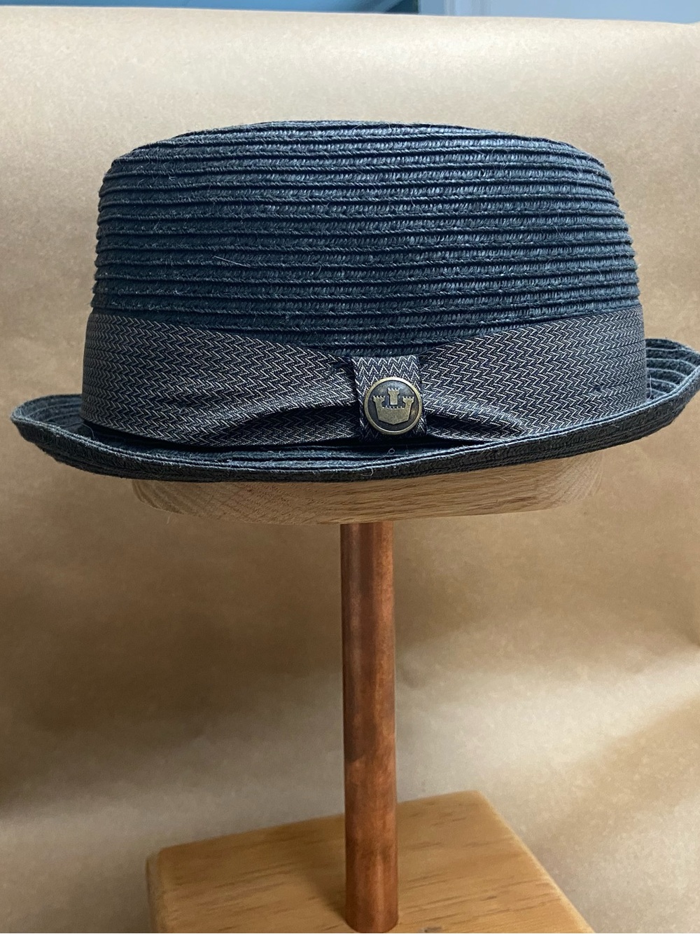 Goorin Bros Black Straw Pork Pie Hat with Patterned Band